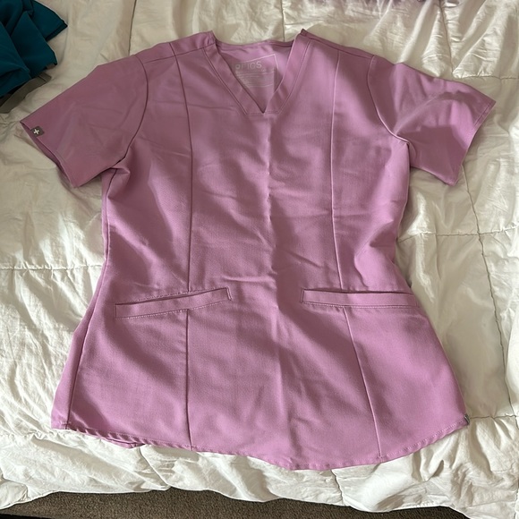 Figs Tops - Figs scrub top